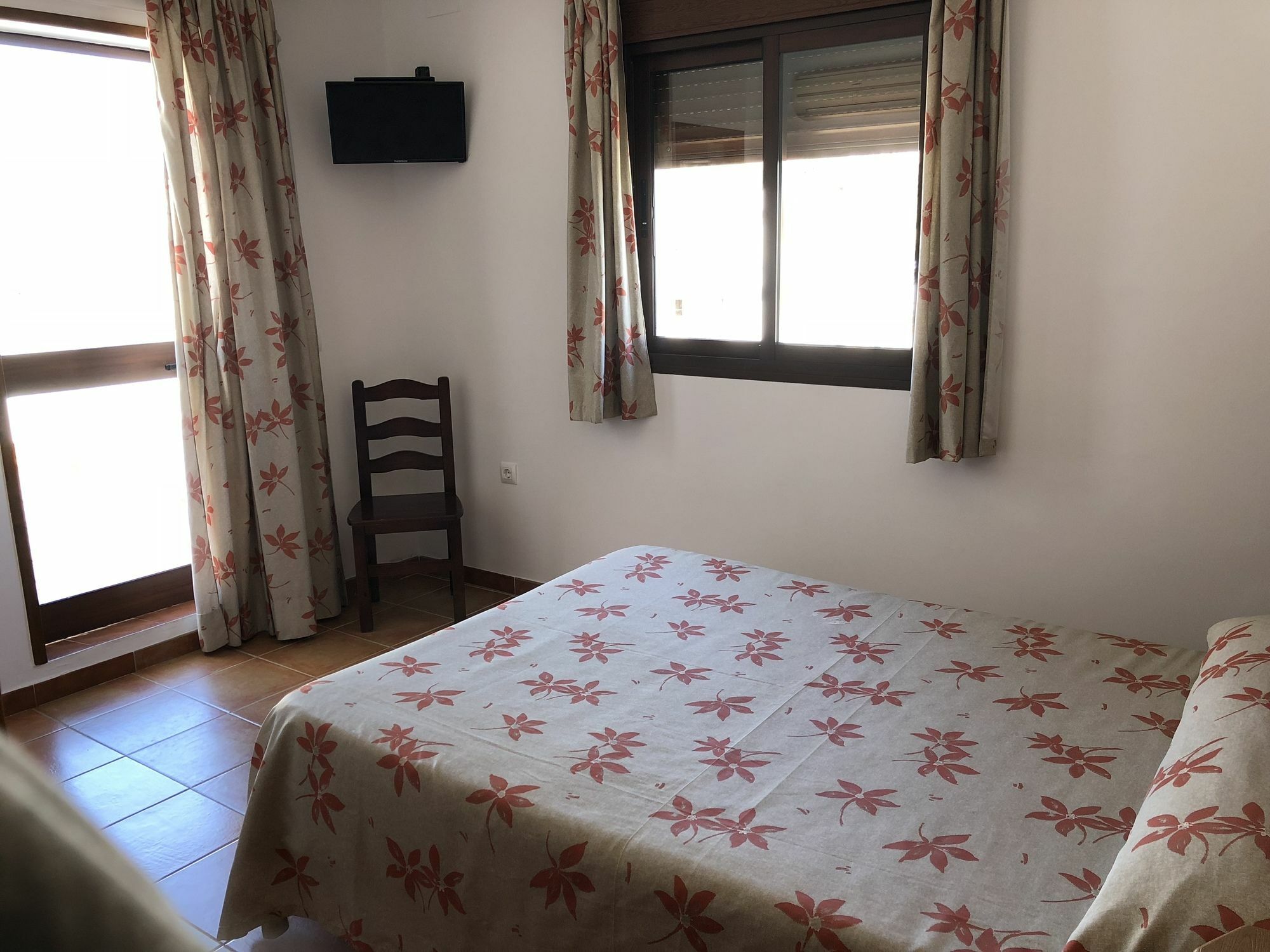 Hostal Jadraza Zahara de los Atunes Εξωτερικό φωτογραφία